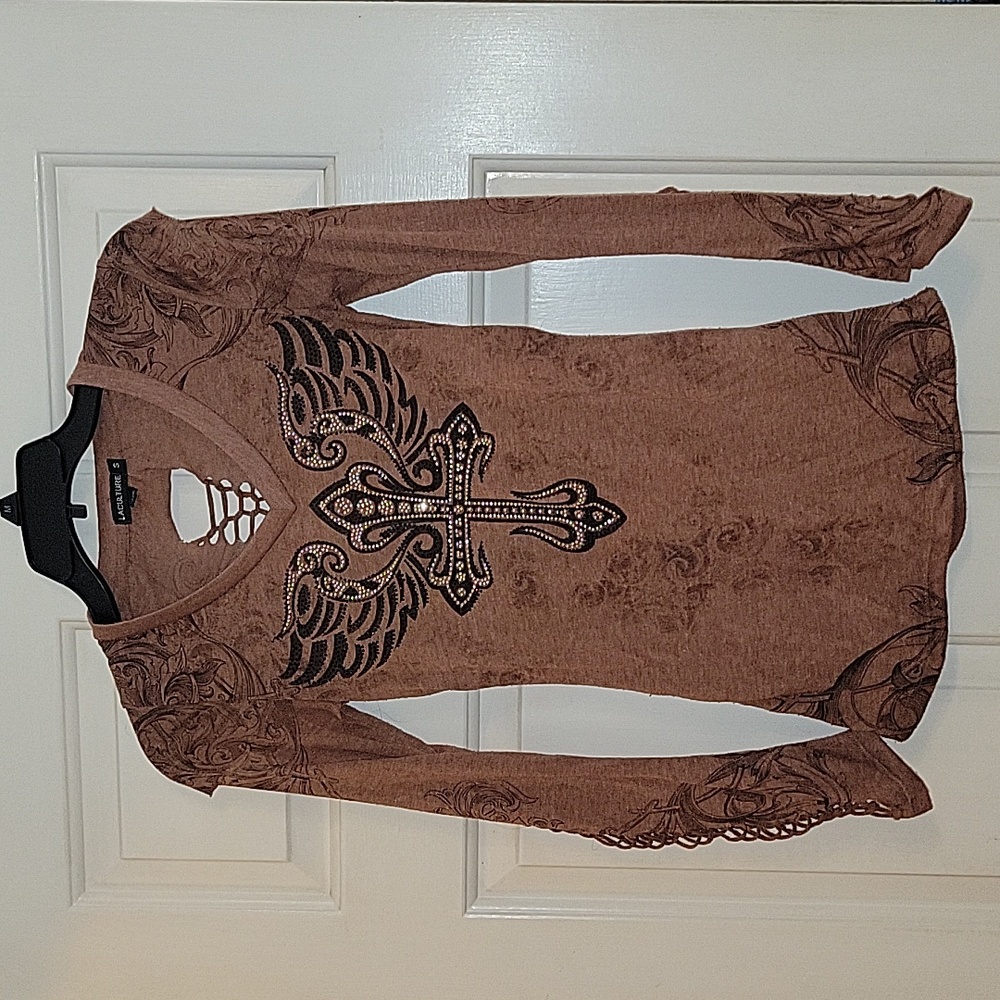 LACulture long sleeve cut out shirt